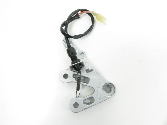 PLATINE AVANT DROITE