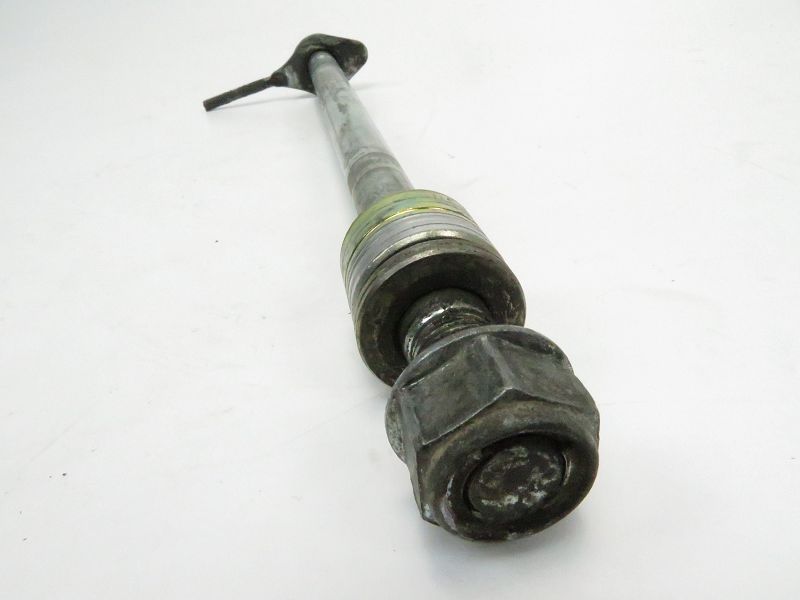 AXE DE ROUE ARRIERE
