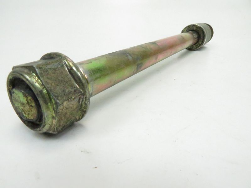 AXE DE ROUE AVANT