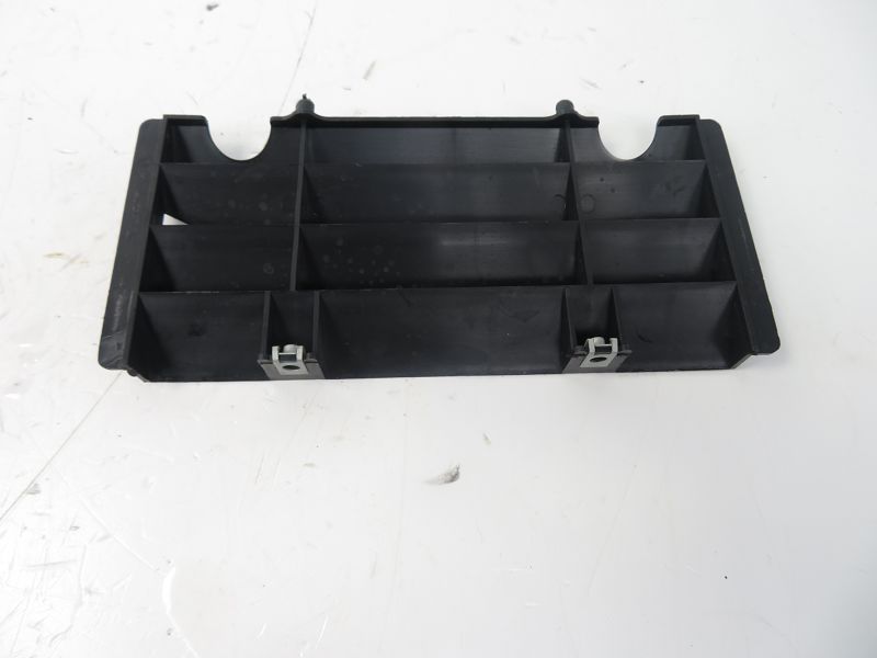 GRILLE DE RADIATEUR