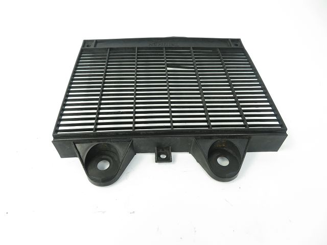 GRILLE DE RADIATEUR