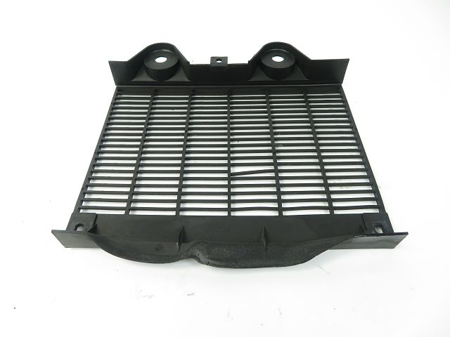 GRILLE DE RADIATEUR