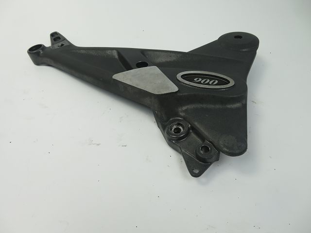 Platine avant droite