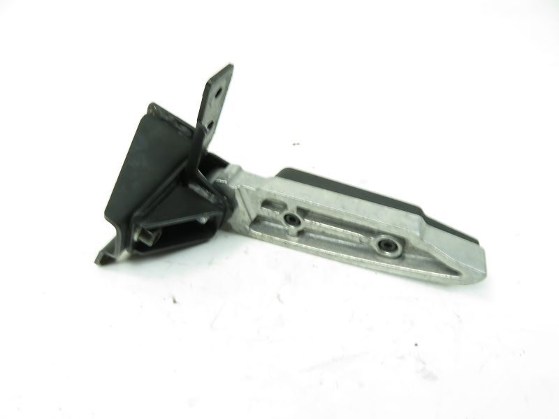 PLATINE ET REPOSE PIEDS ARRIERE DROIT