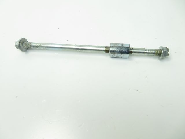 AXE DE ROUE AVANT