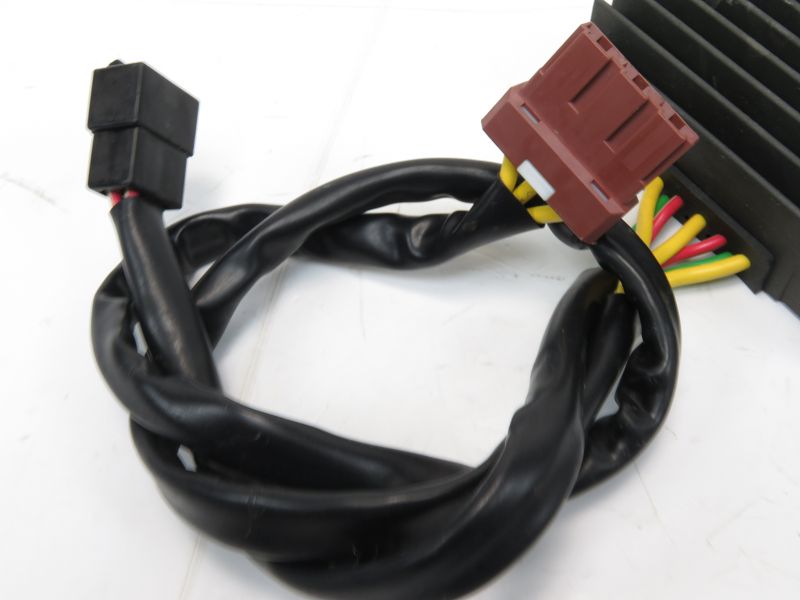 REGULATEUR DE TENSION