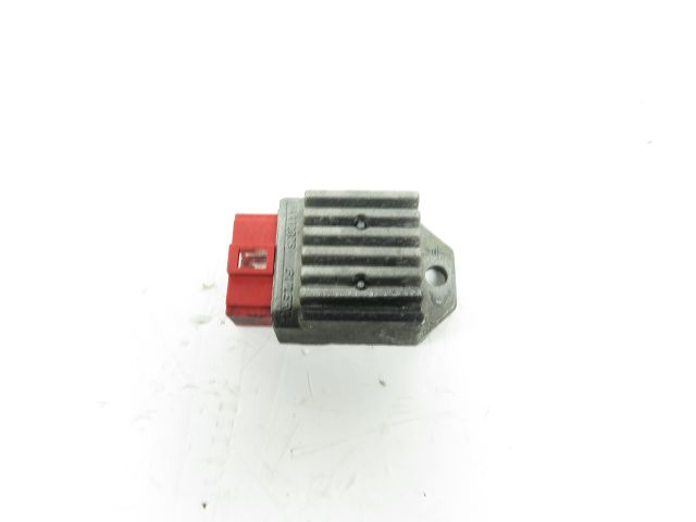 REGULATEUR DE TENSION
