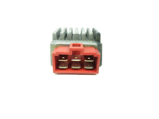 REGULATEUR DE TENSION