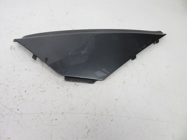 CACHE LATERAL GAUCHE