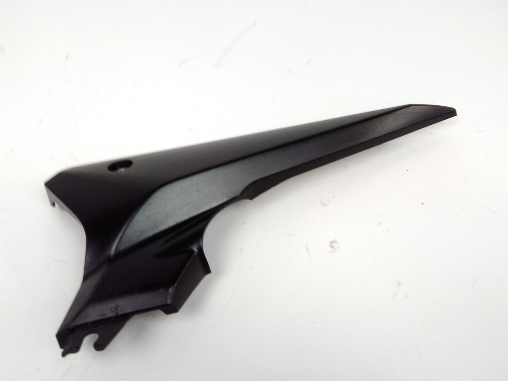 CACHE LATERAL GAUCHE