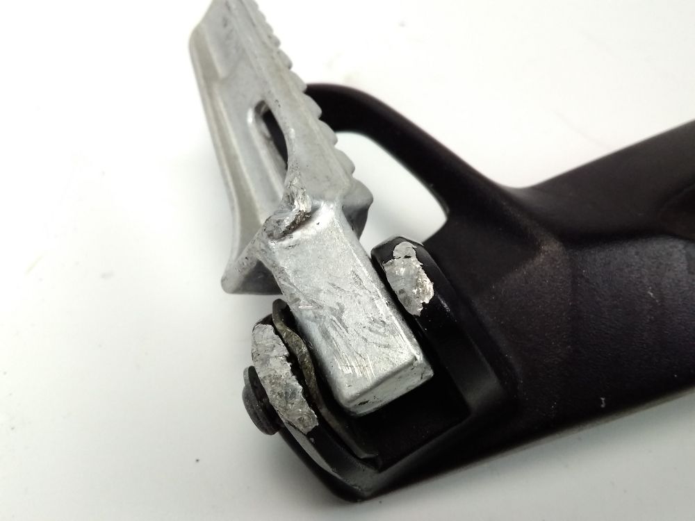 PLATINE ARRIERE DROITE COMPLETE