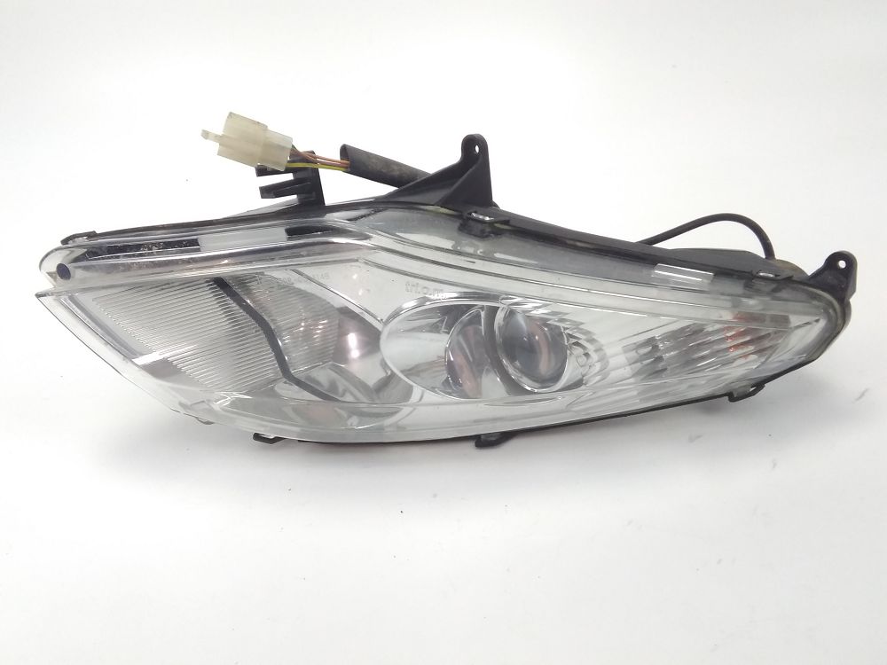 OPTIQUE AVANT GAUCHE