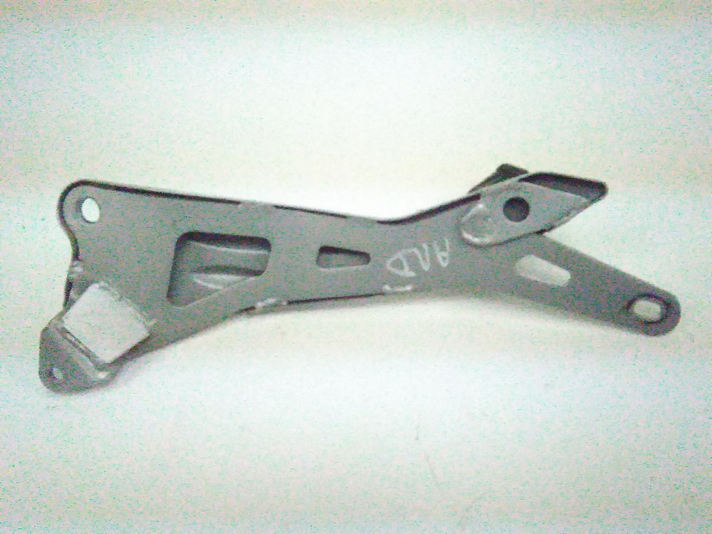 PLATINE ET REPOSE PIEDS ARRIERE DROIT