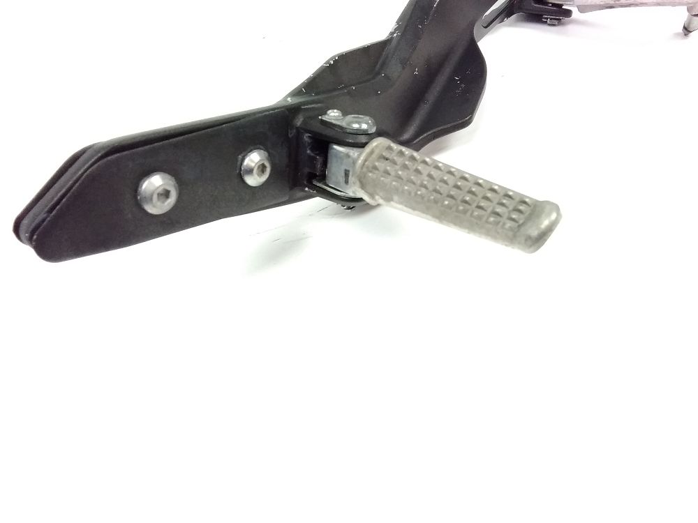 PLATINE AVANT DROITE COMPLETE