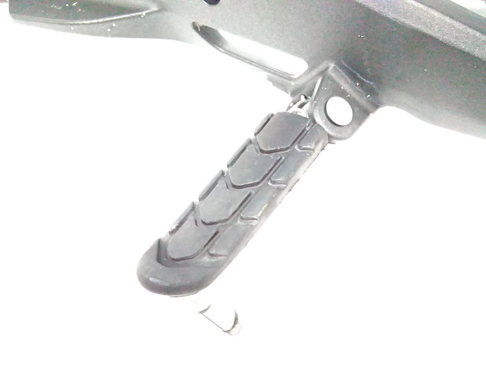 PLATINE AVANT DROITE COMPLETE