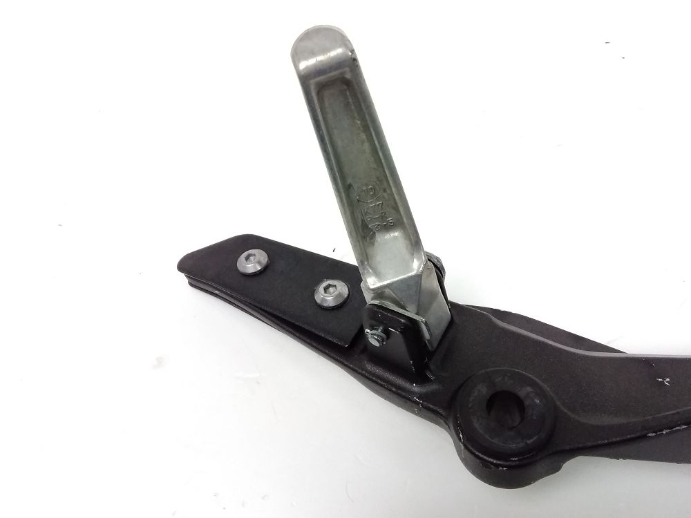 PLATINE AVANT DROITE COMPLETE