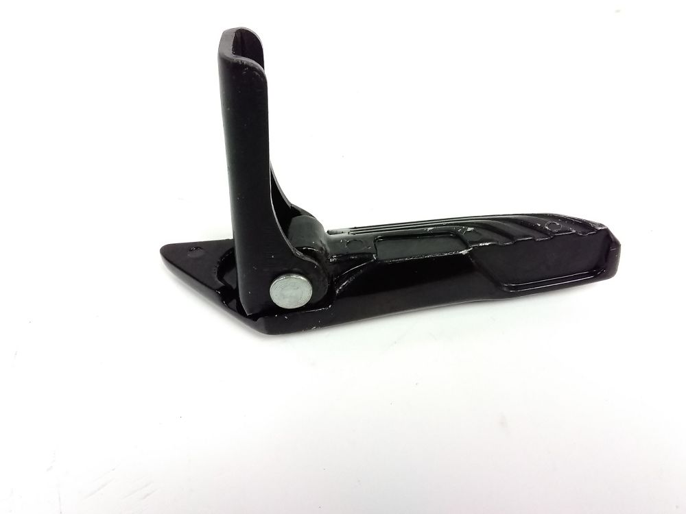 PLATINE ET REPOSE PIEDS ARRIERE DROIT