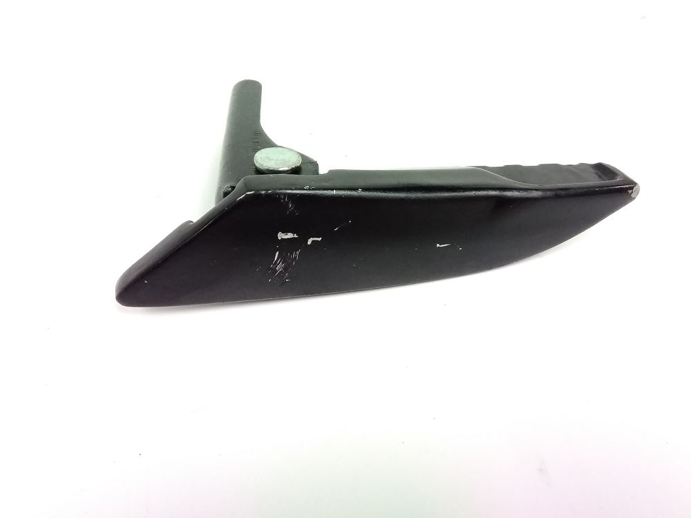 PLATINE ET REPOSE PIEDS ARRIERE DROIT