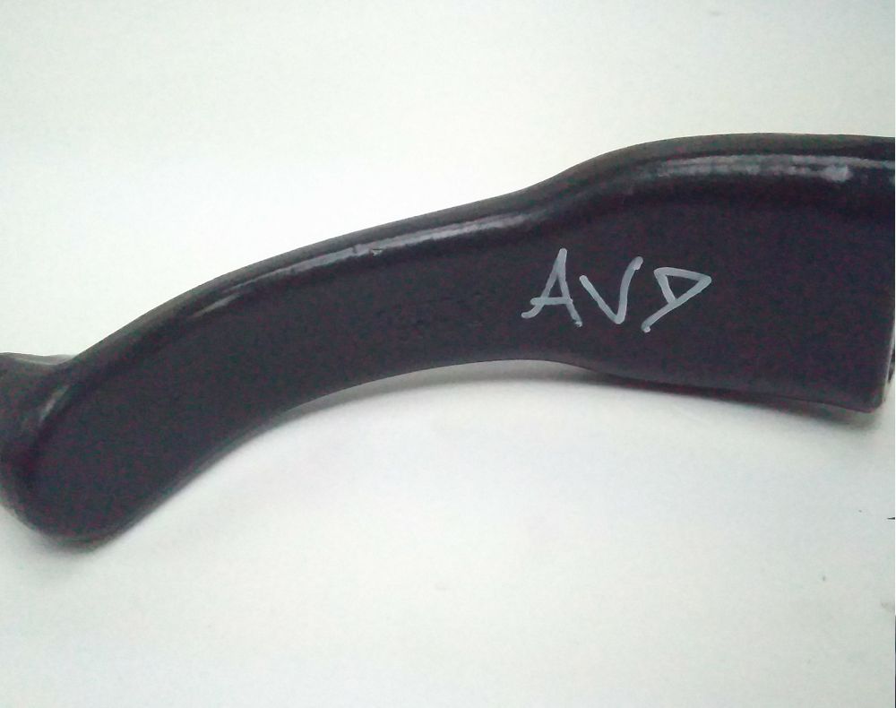 PLATINE AVANT DROITE