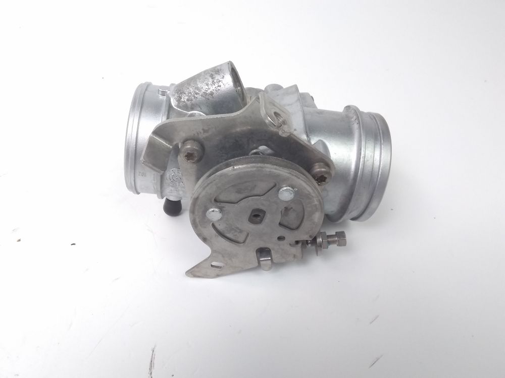 CORPS D'INJECTION DROIT