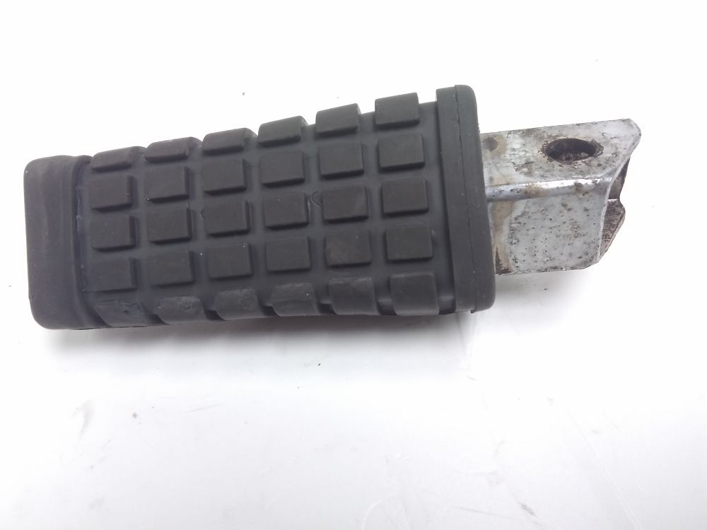 Repose pieds arriere gauche