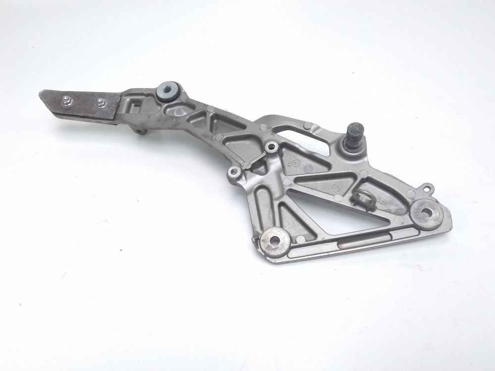 PLATINE AVANT DROITE COMPLETE