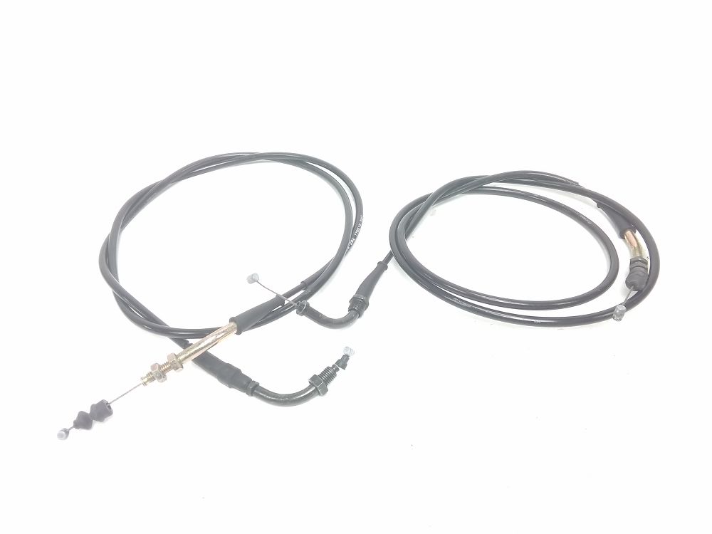 Cable d'accelerateur
