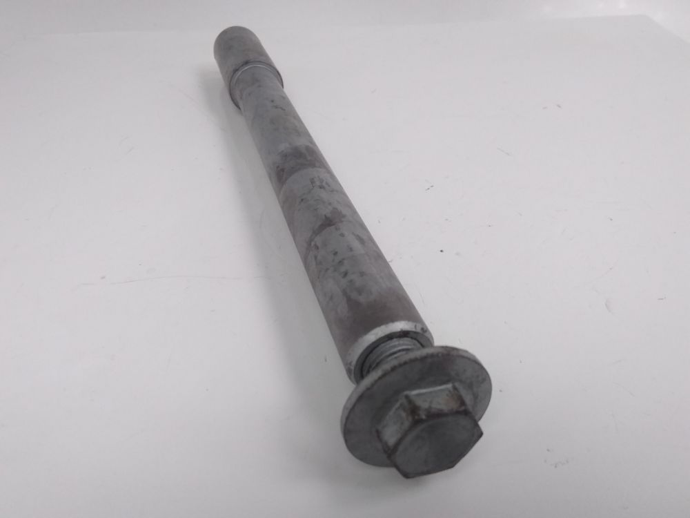 AXE DE ROUE AVANT
