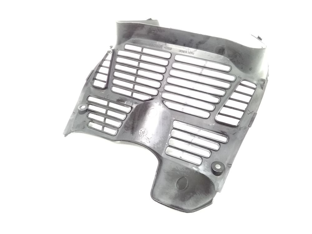 GRILLE DE RADIATEUR