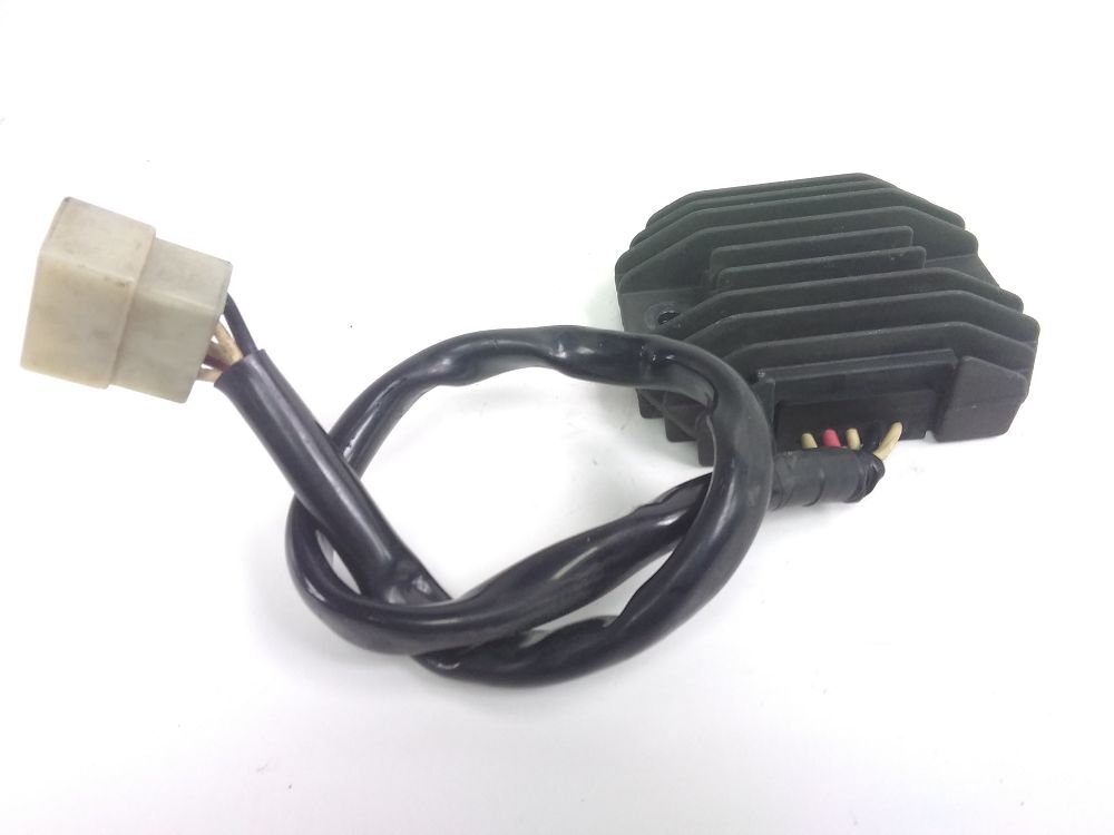 REGULATEUR DE TENSION