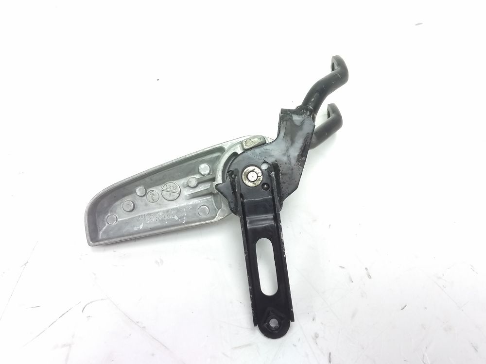 PLATINE ET REPOSE PIEDS ARRIERE DROIT