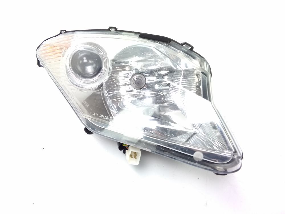 OPTIQUE AVANT GAUCHE