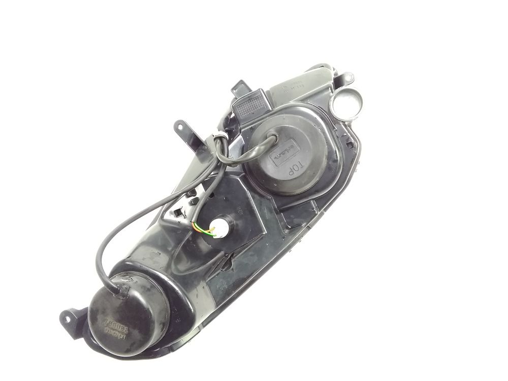 OPTIQUE AVANT GAUCHE