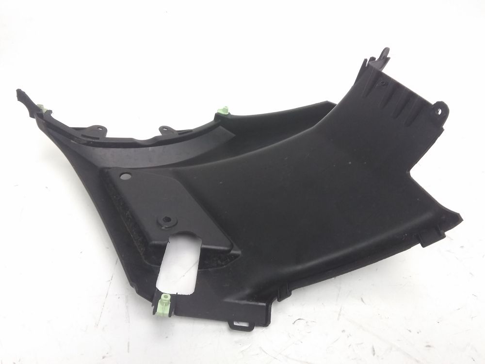 CACHE LATERAL GAUCHE