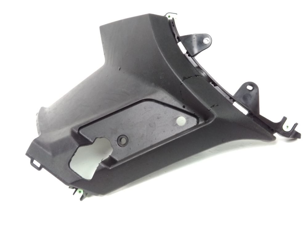 CACHE LATERAL GAUCHE