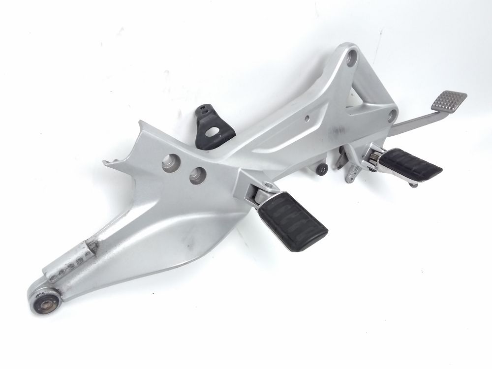 PLATINE AVANT DROITE COMPLETE