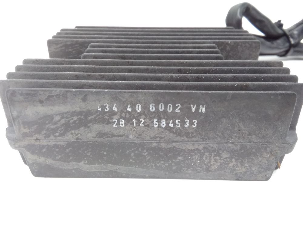 REGULATEUR DE TENSION