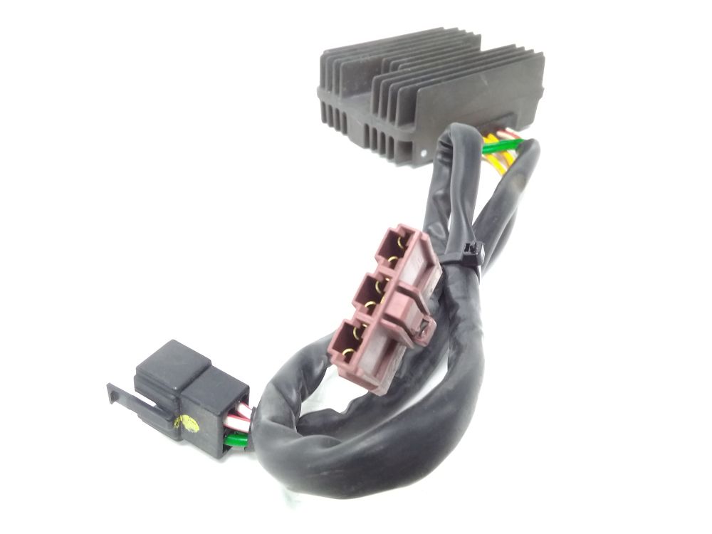 REGULATEUR DE TENSION