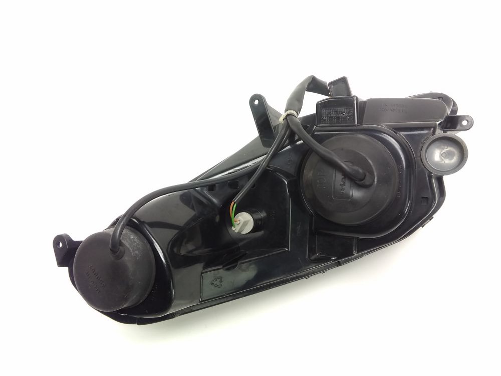 OPTIQUE AVANT GAUCHE