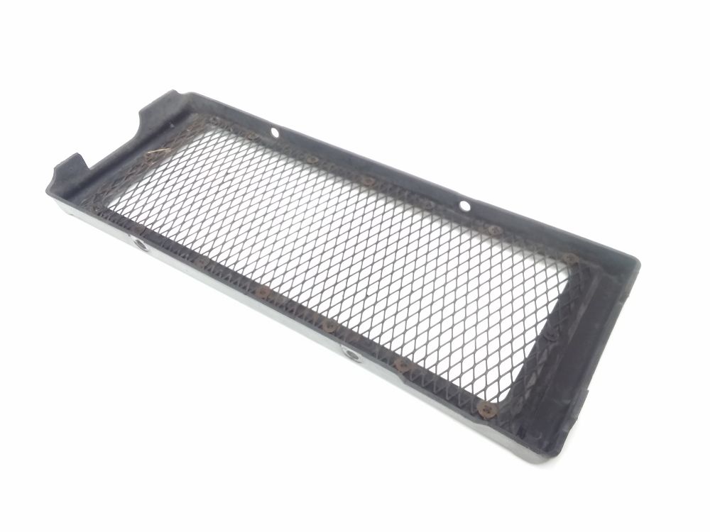 GRILLE DE RADIATEUR