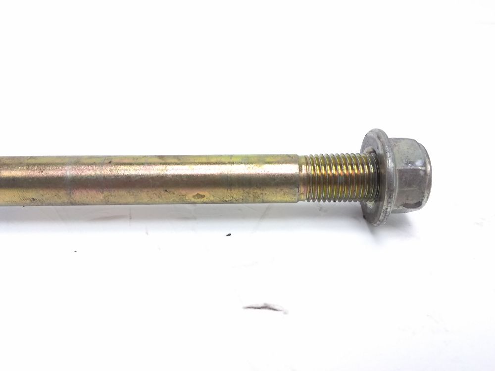 AXE DE ROUE AVANT