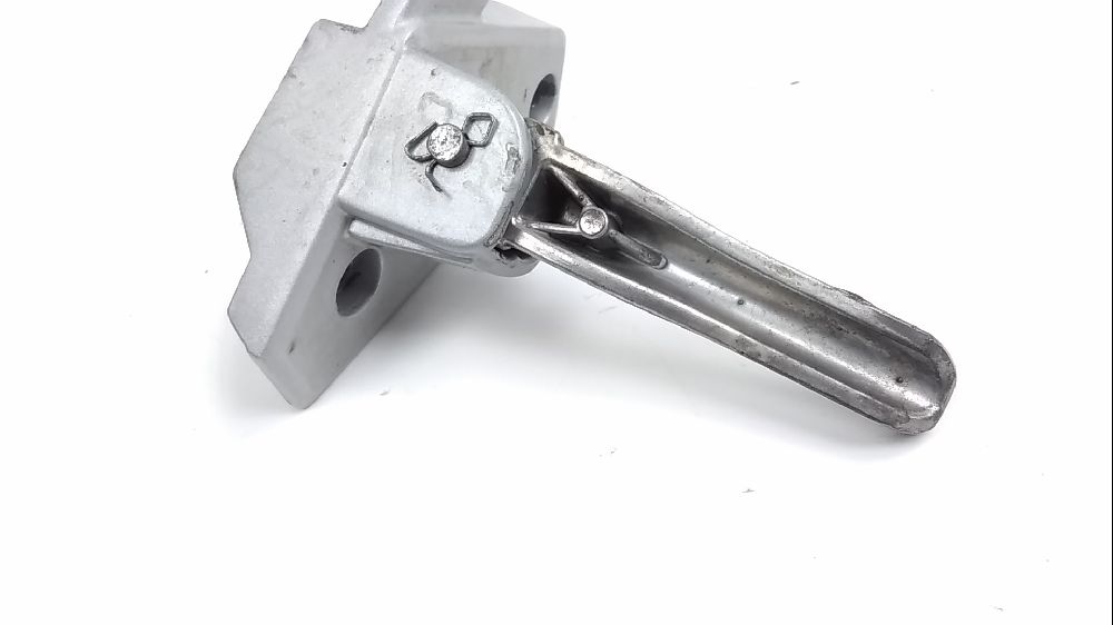 PLATINE ET REPOSE PIEDS ARRIERE DROIT