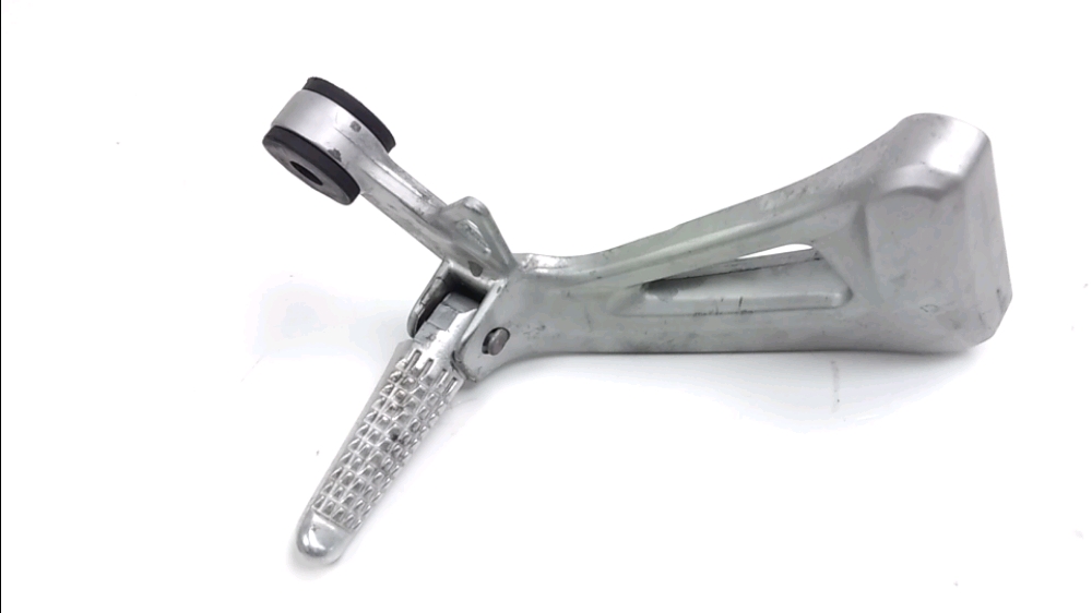 PLATINE ET REPOSE PIEDS ARRIERE DROIT