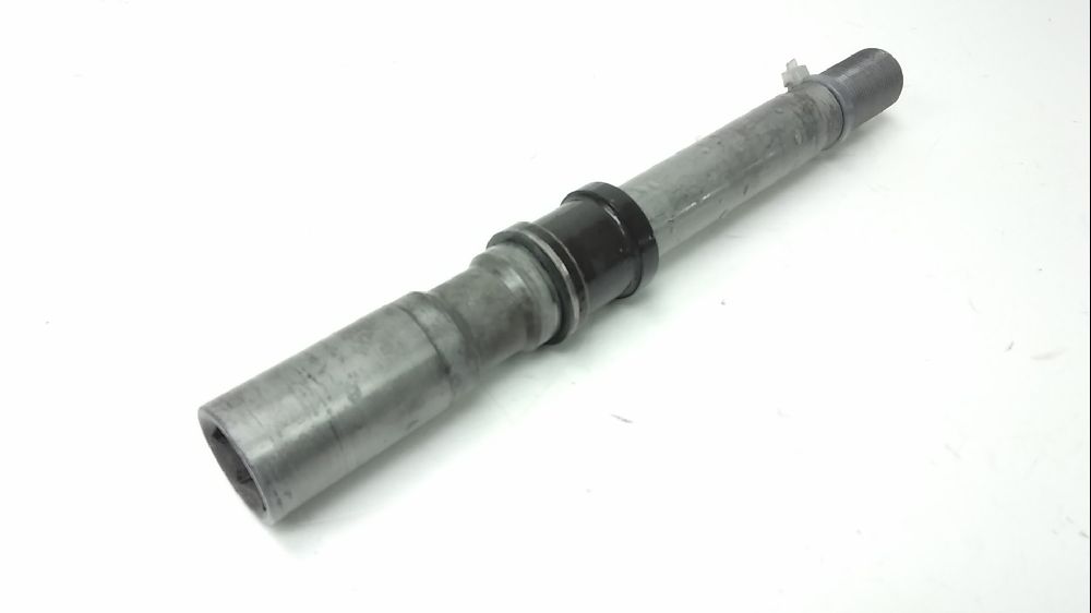 AXE DE ROUE AVANT
