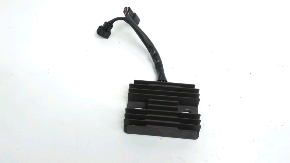 REGULATEUR DE TENSION