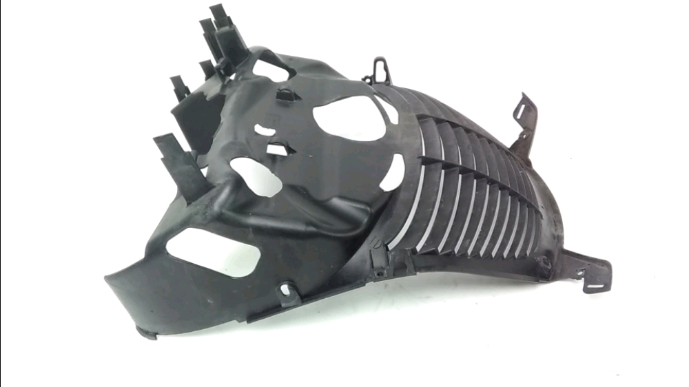 GRILLE DE RADIATEUR