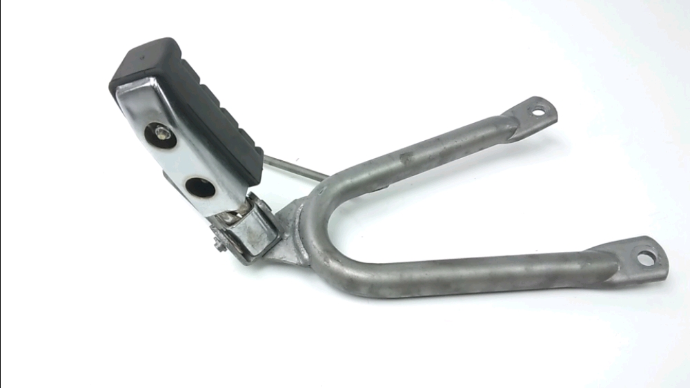 PLATINE ET REPOSE PIEDS ARRIERE DROIT