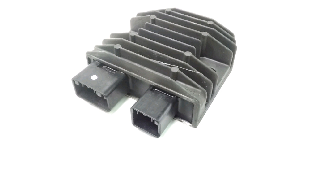 REGULATEUR DE TENSION