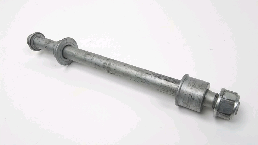 AXE DE ROUE ARRIERE