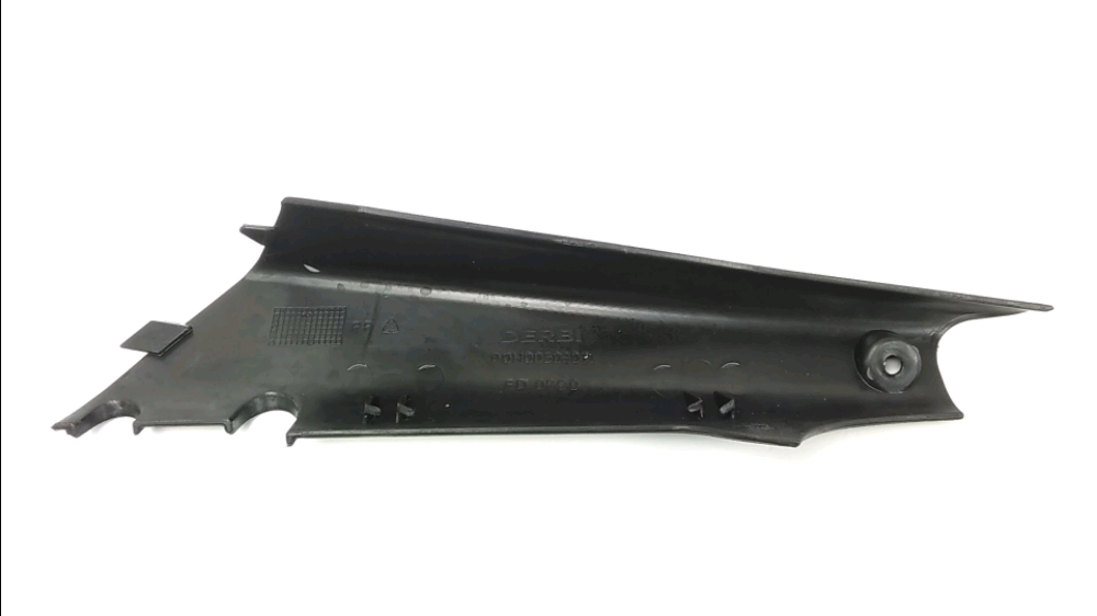 CACHE LATERAL GAUCHE